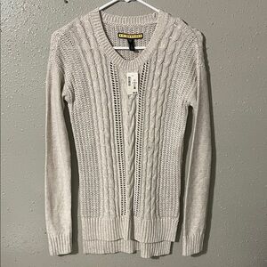Prince & Fox Textured Knit Sweater in Cream